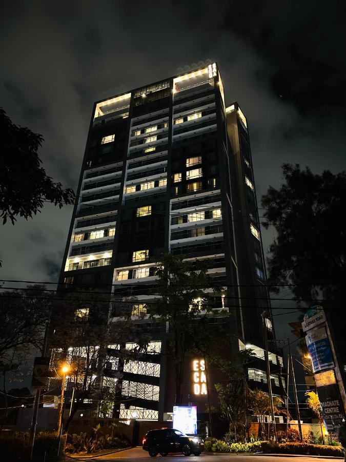Escada Next Level Luxurious Home ไนโรบี ภายนอก รูปภาพ